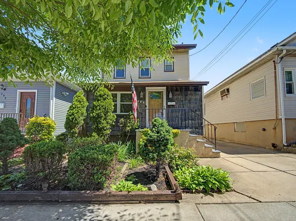 288 Maple St, Secaucus, NJ 07094