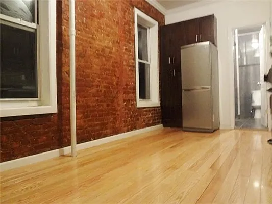 Rented by I & I New York | media 7