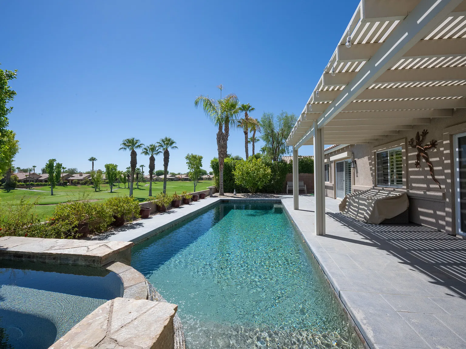 4 bed, 2382 sqft, $8,500 — Photo 1