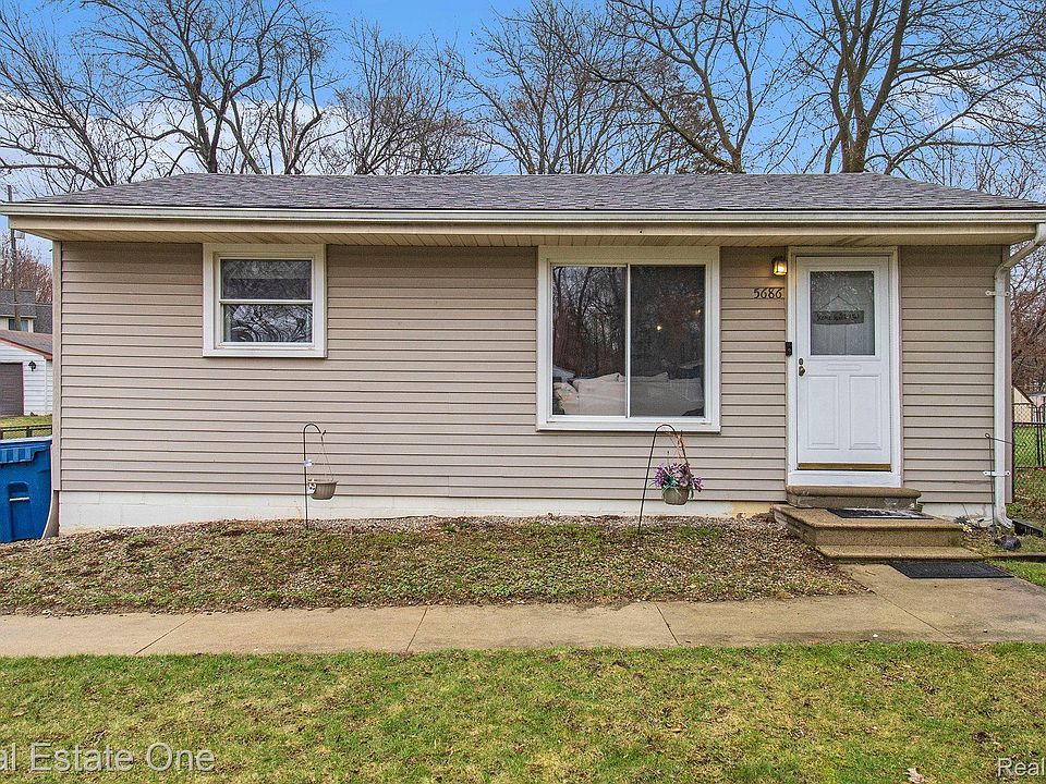 1st image of 5686 Lake Grove Dr
