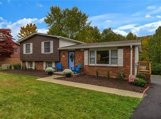 130 Sunview Dr, Beaver Falls, PA