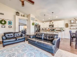 1652 E Laurel Ave, Gilbert, AZ 85234