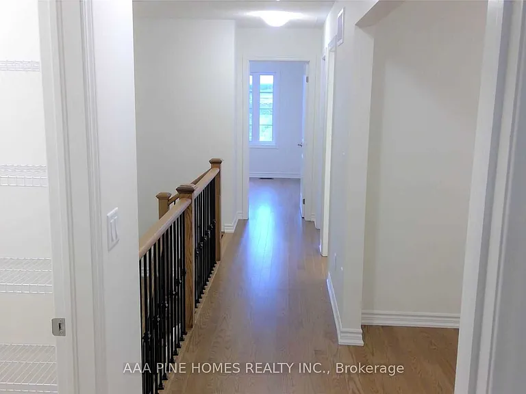 61 Laing Dr — Photo 5