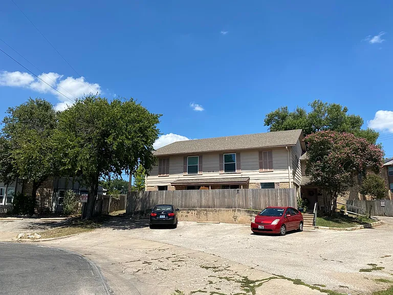 5816 Belmoor Dr #C — Photo 3