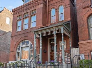 2346 Albion Pl, Saint Louis, MO 63104