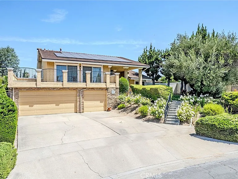 1901 Celeste Ln — Photo 49