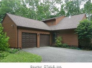 38 Ridgebrook Dr, Coventry, CT 06238