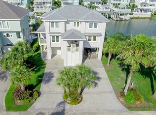 3403 Windlass Ct, Galveston, TX 77554