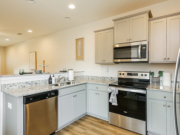 5th image of 120 Copperleaf Ln