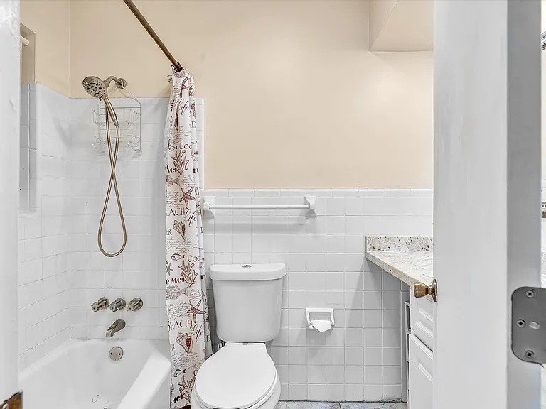 461 SE 19th Ave #B — Photo 23