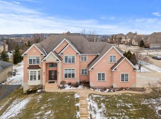 39W819 Walt Whitman Rd, St Charles, IL 60175