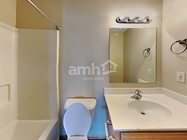 8245 Crete Ln — Photo 17