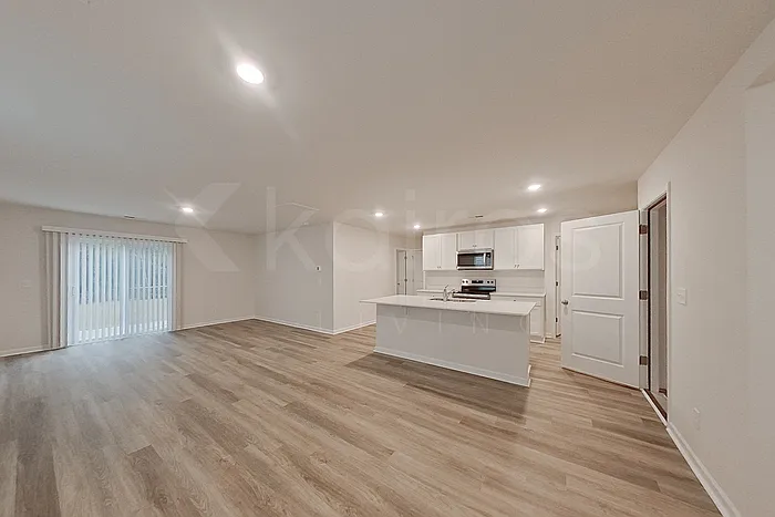 113 Inez Ave — Photo 5