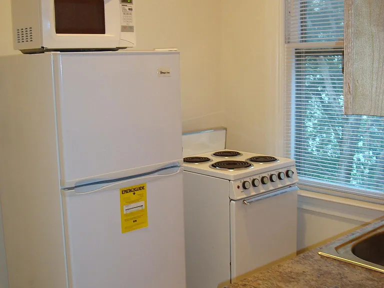 1034 Redgate Ave #4 — Photo 4
