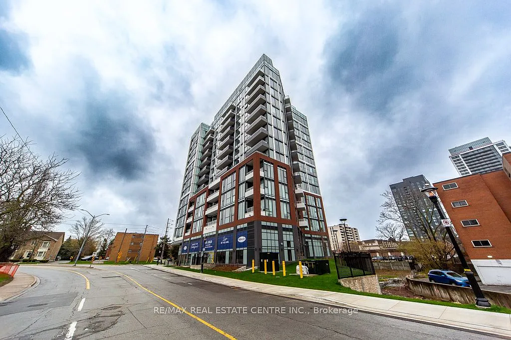 Building Photo - 2088 James St #610