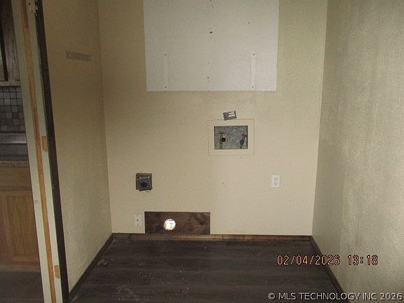 5th image of 103 Paul St