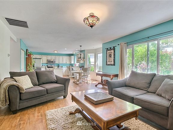 4th image of 6508 219th Street Ct E