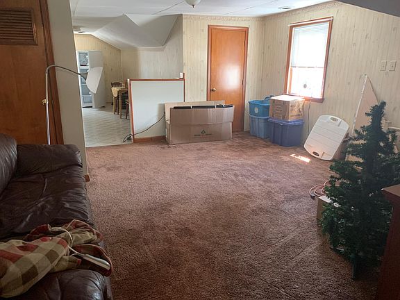2nd image of 204 Oriole Ave #2