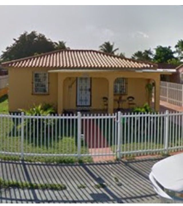 1st image of 1820 NW 34th Ave