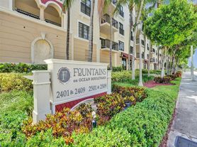 2509 N Ocean Blvd