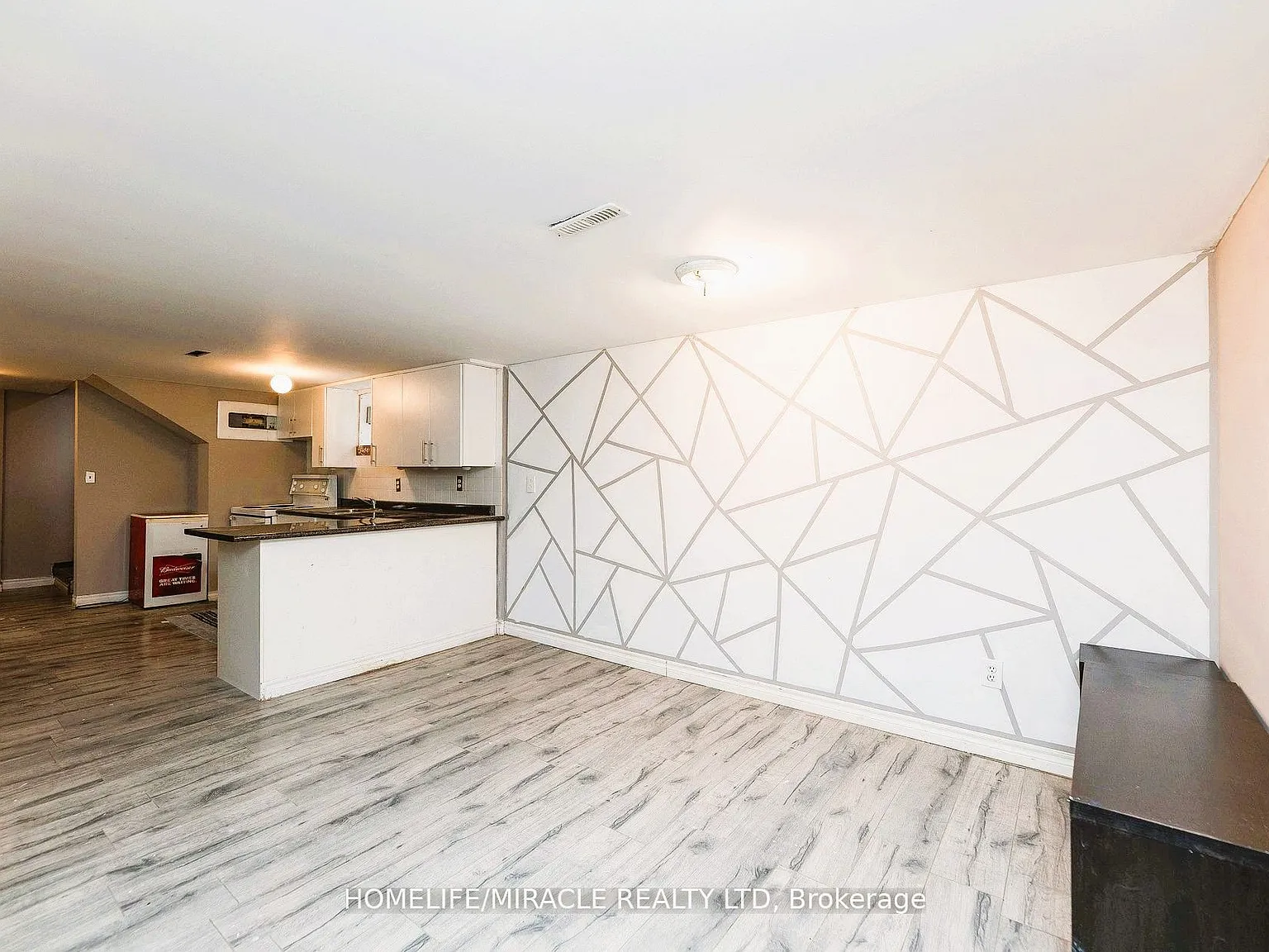 3 bed, $1,695 — Photo 4