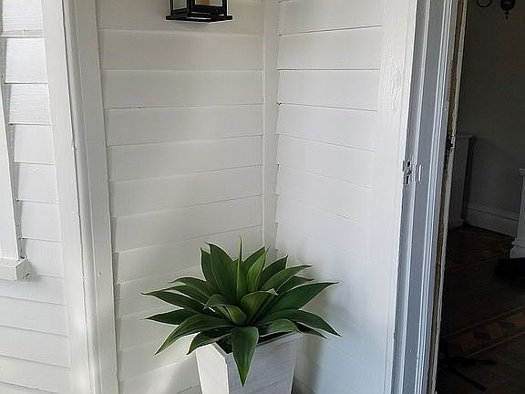 patio leading to 2nd door