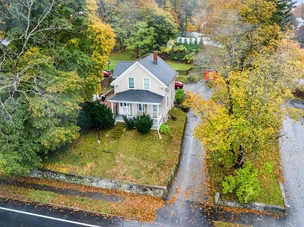 868 Main St, Reading, MA 01867