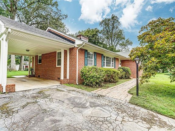 2nd image of 7506 N Pinehill Dr