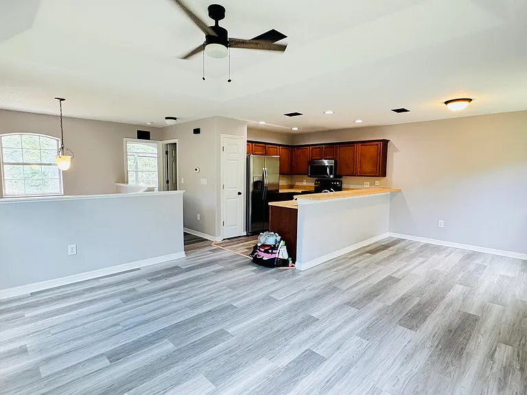1575 Megan Bay Cir — Photo 11