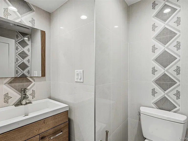 31 Sutton Hill Ln — Photo 29