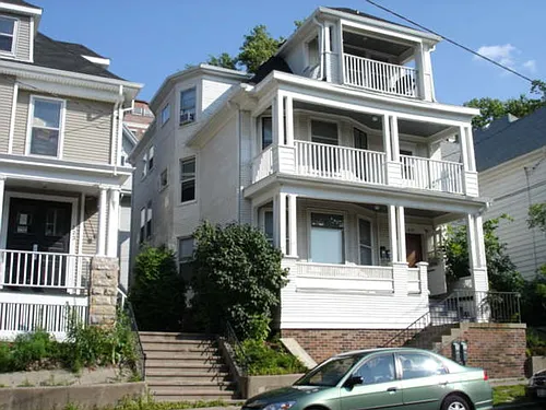 219 E Mifflin St Photo 1