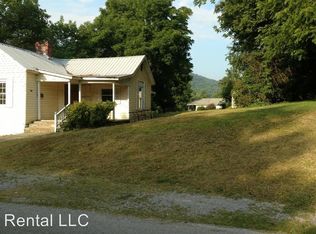 413 E 5th St S, Big Stone Gap, VA 24219