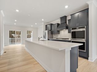 506 Downswing Rd, Pikesville, MD 21208