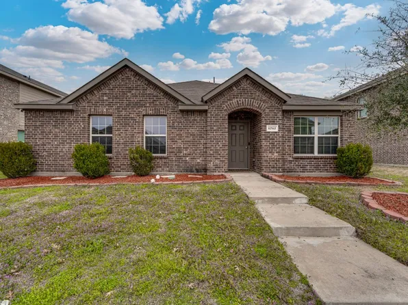 1747 Pioneer Way, Lancaster, TX 75146