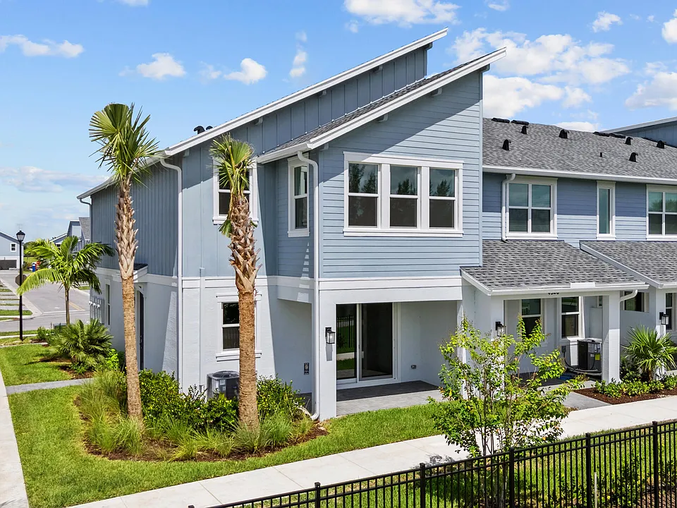 4520 Longwood