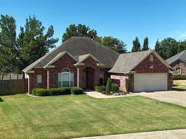 651 Richmond Cir, Tahlequah, OK 74464
