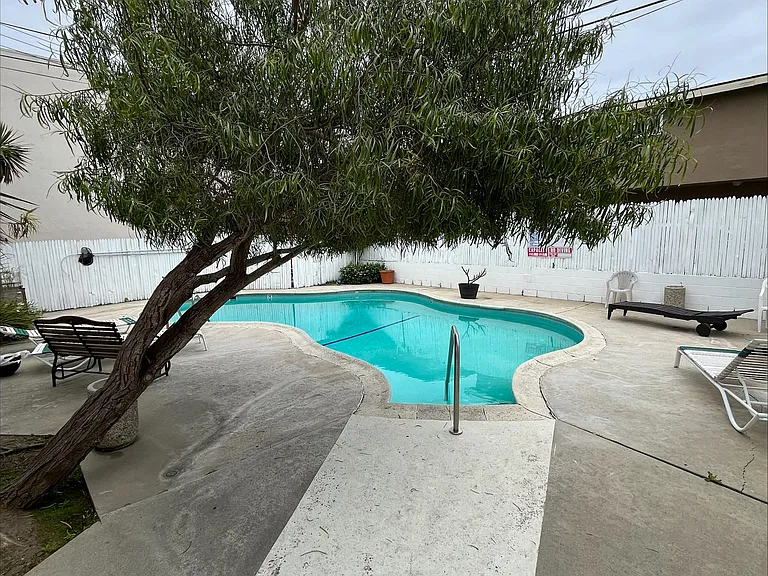 21025 Victor St. — Photo 10