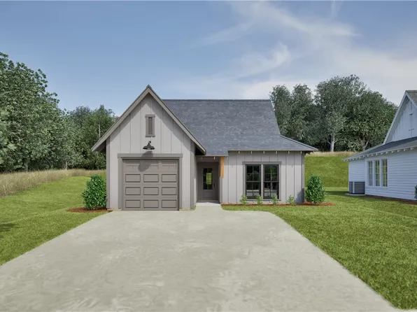 76 Summer St, Opelika, AL 36804