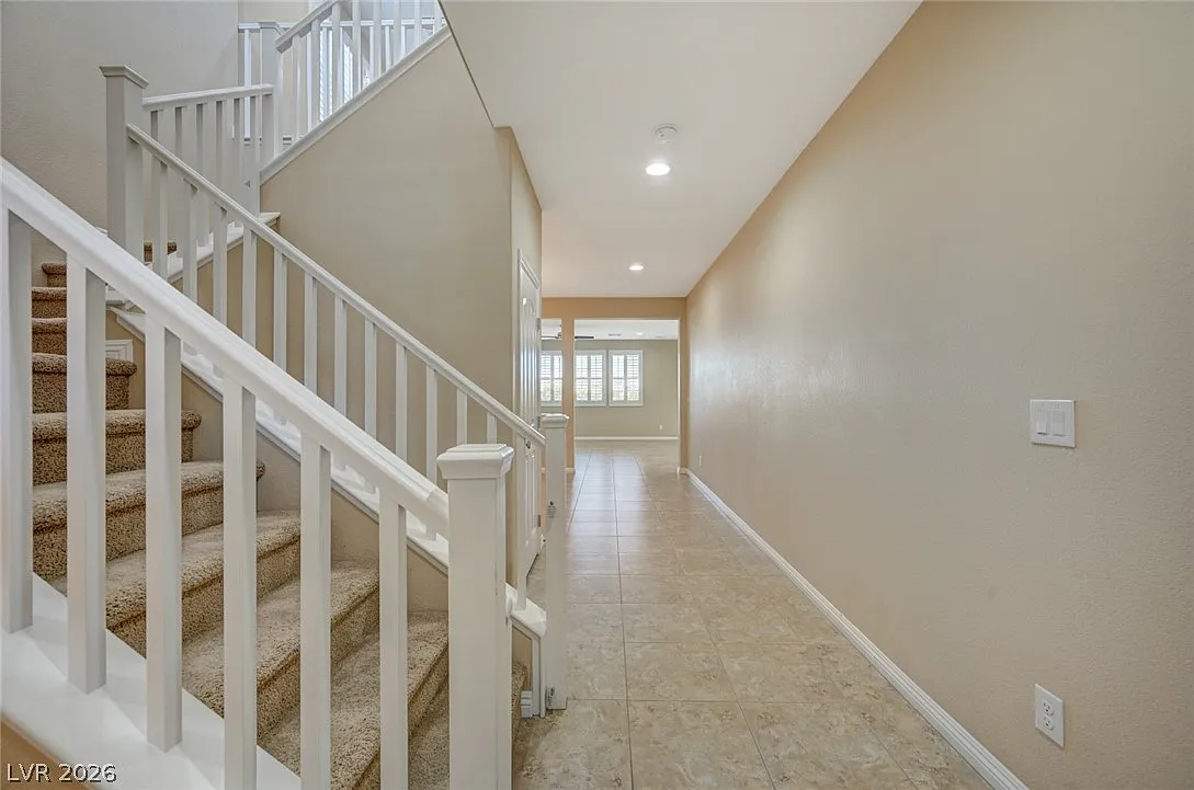 3 bed, 2.5 bath, 2437 sqft, $3,350 — Photo 4
