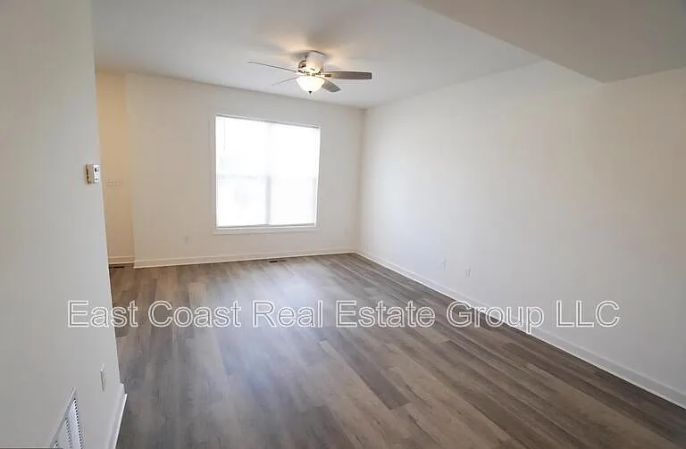 8780 Hillside Way — Photo 6