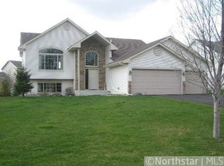 325 Lilium Cir, Watertown, MN 55388