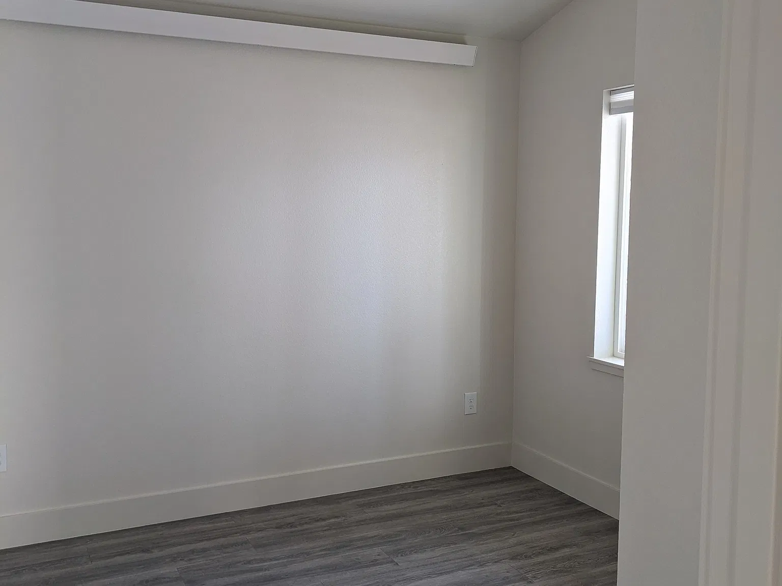 3004 N Custer Ave — Photo 4