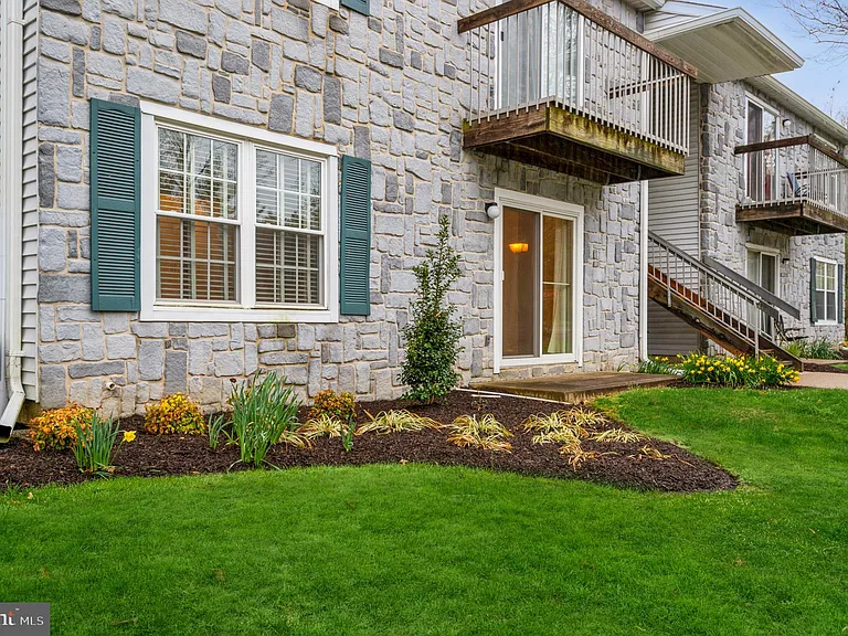 101 Quince Ct — Photo 19