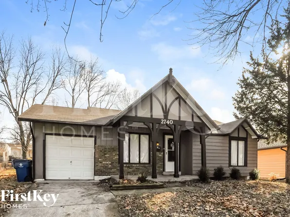 2740 Sherwood Dr, Florissant, MO 63031