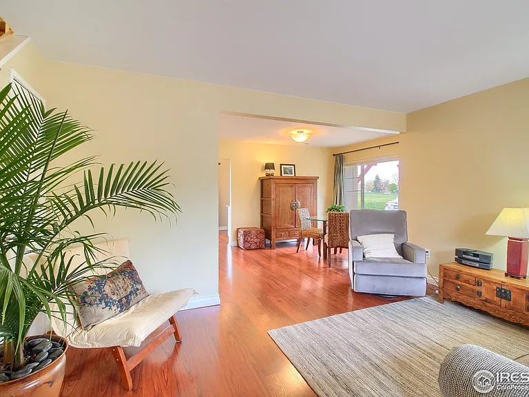855 W Moorhead Cir — Photo 8