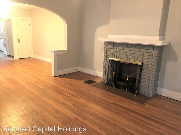 2nd image of 1727 Brookline Ave
