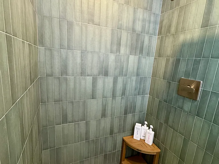 638 Geneva Pl — Photo 21