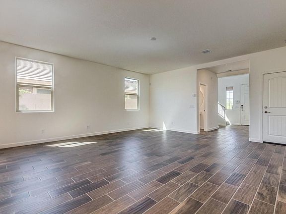 5th image of 28923 N 41st Pl