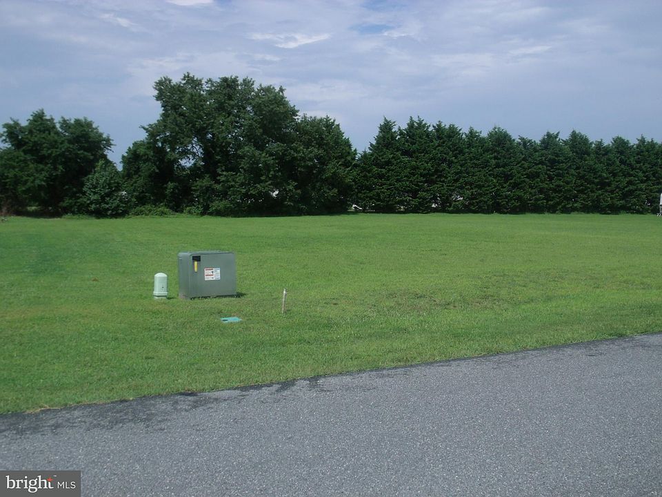 2nd image of 35 Sharon Dr