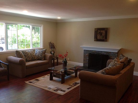 3rd image of 551 Loumena Ln